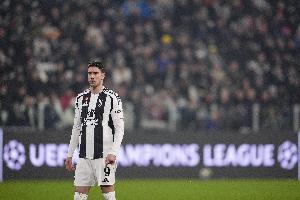 开云体育-罗马诺：尤文未与弗拉霍维奇商谈续约，计划仍是球员今夏离队