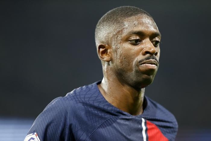 开云-法国队官方：登贝莱右腿筋撕裂&amp;amp;杜埃比目鱼肌撕裂，均已返回巴黎