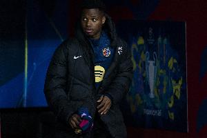 罗马诺：摩纳哥正与巴萨敲定法蒂转会，交易方式为租借+选择买断